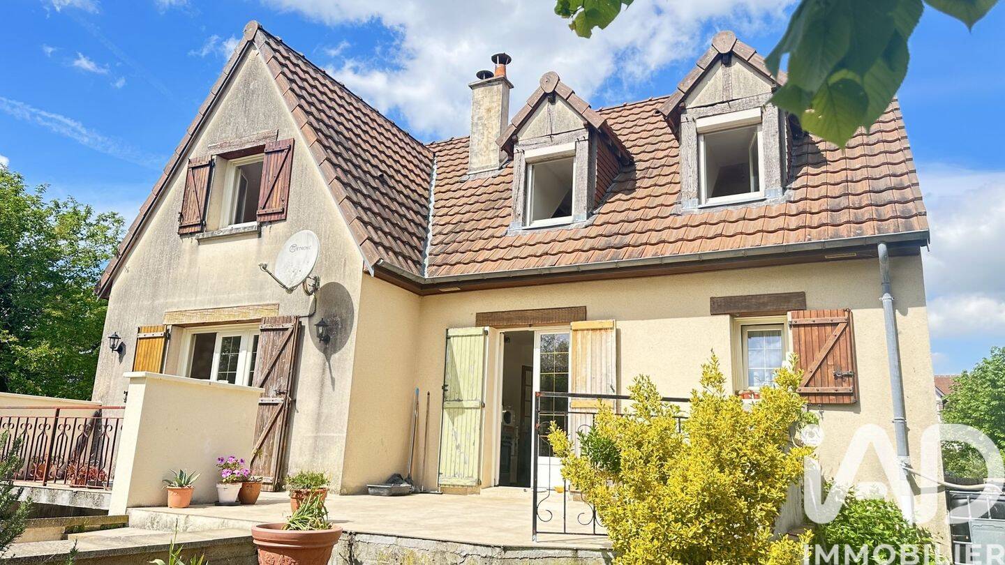 Maison à vendre, 142m², FERRIERES EN GATINAIS