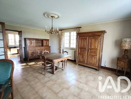 Maison à vendre 209 000 € 5 pièces 3 chambres 109 m² 3 318 m² de terrain Saint-Denis-d'Anjou 53290