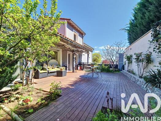 Maison à vendre 342 000 € 5 pièces 5 chambres 163 m² 560 m² de terrain Vals-près-le-Puy 43750