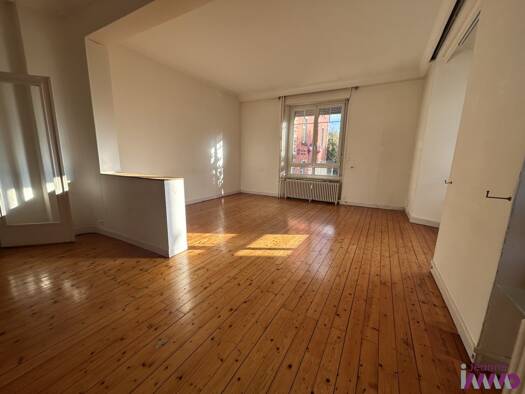 Appartement à vendre 232 000 € 6 pièces 4 chambres 139,6 m² RDC Belfort 90000