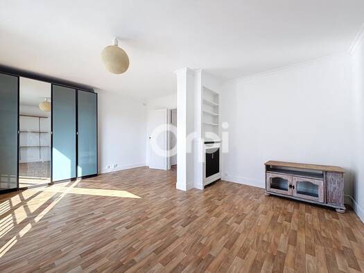 Appartement à louer 1 050 € 2 pièces 1 chambre 47,4 m² 3ème étage Petit Robinson L'Haÿ-les-Roses 94240