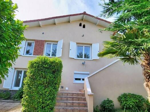 Maison à vendre 199 000 € 5 pièces 4 chambres 146,88 m² 516 m² de terrain Lamastre 07270