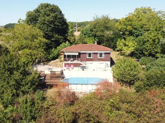Maison à vendre 148 400 € 3 chambres 115 m² 1 890 m² de terrain Salles-Lavalette 16190