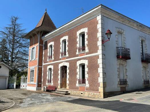 Maison à vendre 249 000 € 7 pièces 5 chambres 200 m² 1 090 m² de terrain Souprosse 40250