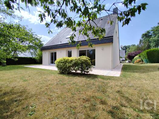 Maison de plain-pied à vendre 569 980 € 7 pièces 5 chambres 157 m² 1 005 m² de terrain Bourg Nord Orvault 44700