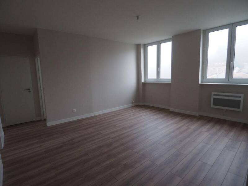 Maison à louer, 74m², CALUIRE ET CUIRE