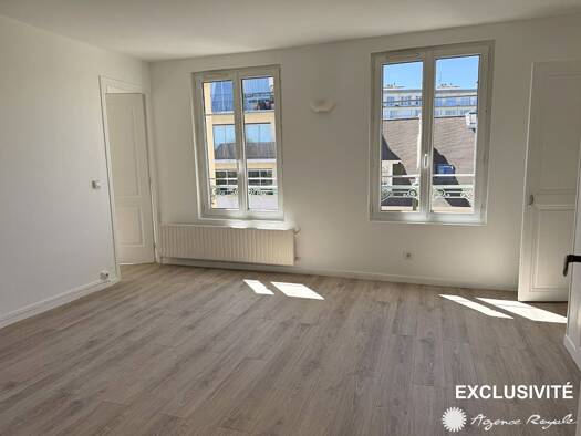 Appartement à vendre 378 000 € 3 pièces 2 chambres 46,65 m² Étage 3/3 Alsace Saint-Germain-en-Laye 78100