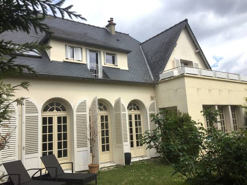 Maison à louer, 238m², GARCHES