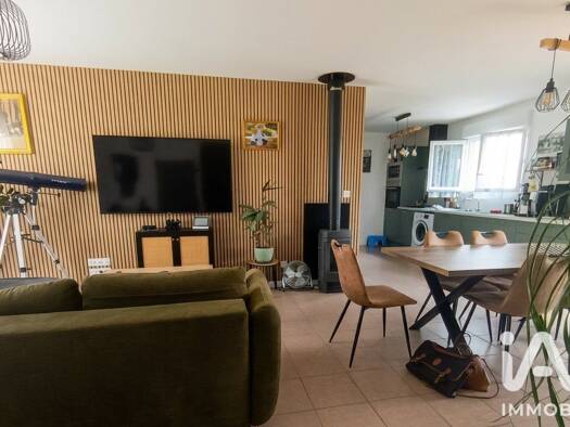 Maison à vendre 220 000 € 4 pièces 3 chambres 80 m² 1 469 m² de terrain Saint Privat en Périgord 24410