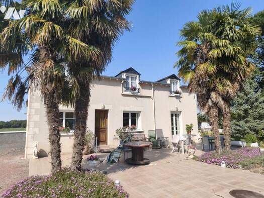 Maison à vendre 273 000 € 2 chambres 80 m² 3 877 m² de terrain Azay-sur-Cher 37270