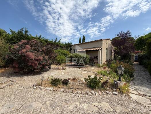 Maison de plain-pied à vendre 539 000 € 4 pièces 3 chambres 130 m² 2 231 m² de terrain Puget 84360