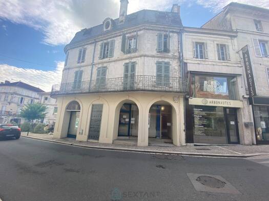Immeuble à vendre 275 000 € Ribérac 24600