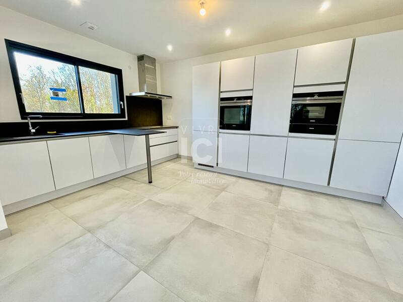 Maison à vendre, 145m², TREILLIERES