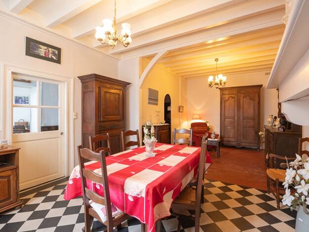 Maison à vendre 136 000 € 6 pièces 4 chambres 122 m² Saint-Sever 40500