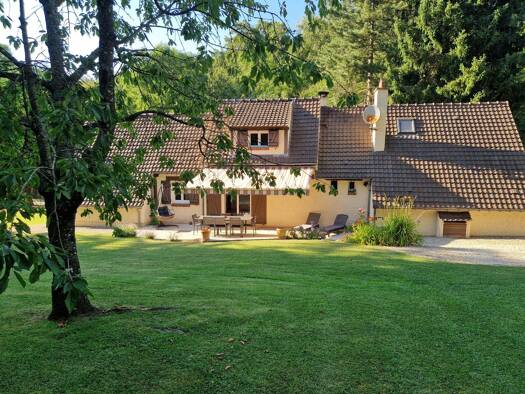 Maison à vendre 358 800 € 4 pièces 3 chambres 150 m² 5 015 m² de terrain Crépy-en-Valois 60800