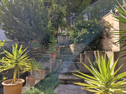 Maison à vendre 600 000 € 7 pièces 5 chambres 148 m² 2 175 m² de terrain Les Lecques-Banette-Bourrasque-Pradeaux Saint-Cyr-sur-Mer 83270