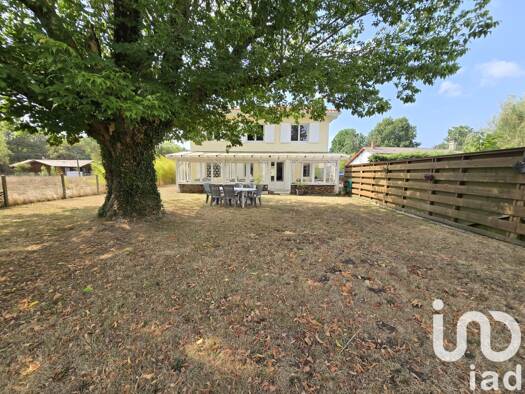 Maison à vendre 375 000 € 5 pièces 3 chambres 128,3 m² 1 510 m² de terrain Salles 33770