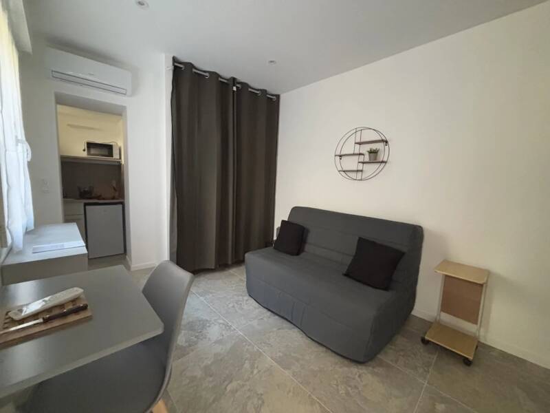 Maison à louer, 14m², NIMES