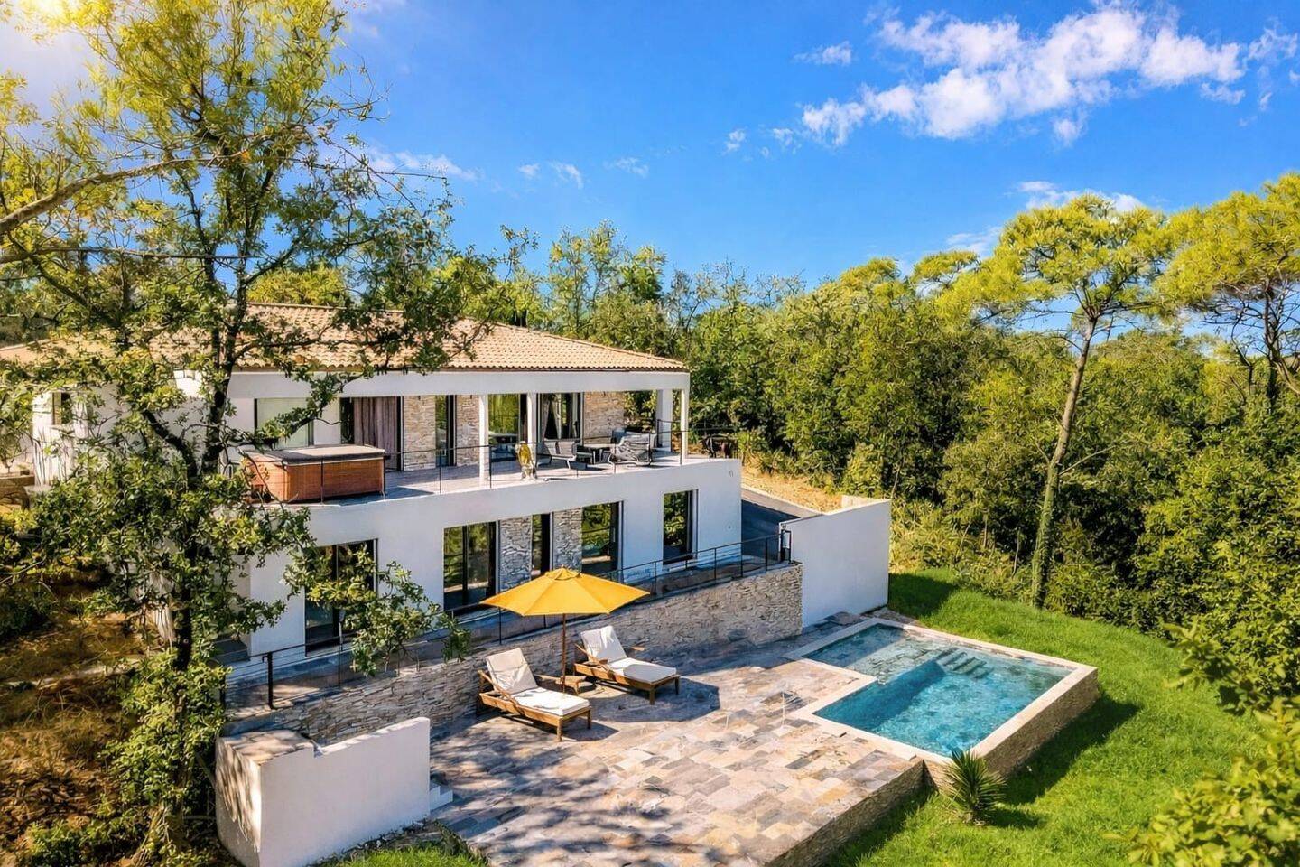 Maison à vendre, 195m², FLASSANS SUR ISSOLE
