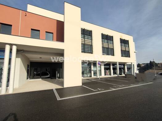 Local d'activités à louer 790 € 35 m² d'espace de stockage Mazan 84380