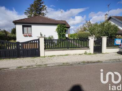 Maison à vendre 105 000 € 4 pièces 3 chambres 88 m² 602 m² de terrain Brienne-le-Château 10500