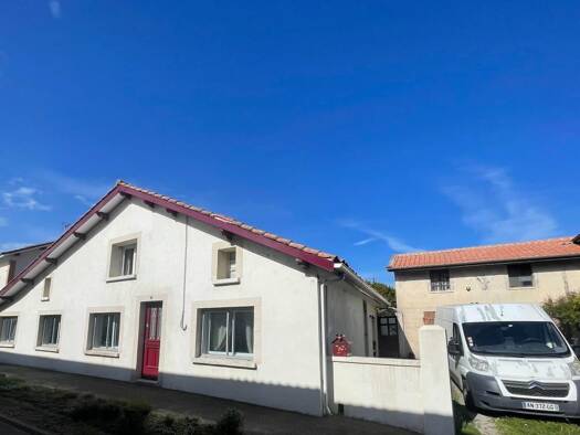 Maison à vendre 189 900 € 6 pièces 4 chambres 195 m² 1 260 m² de terrain Souprosse 40250