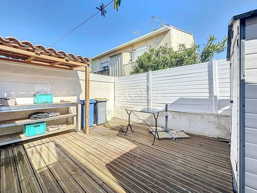 Appartement à vendre 290 000 € 2 pièces 1 chambre 72 m² Nord Le Grau du Roi 30240
