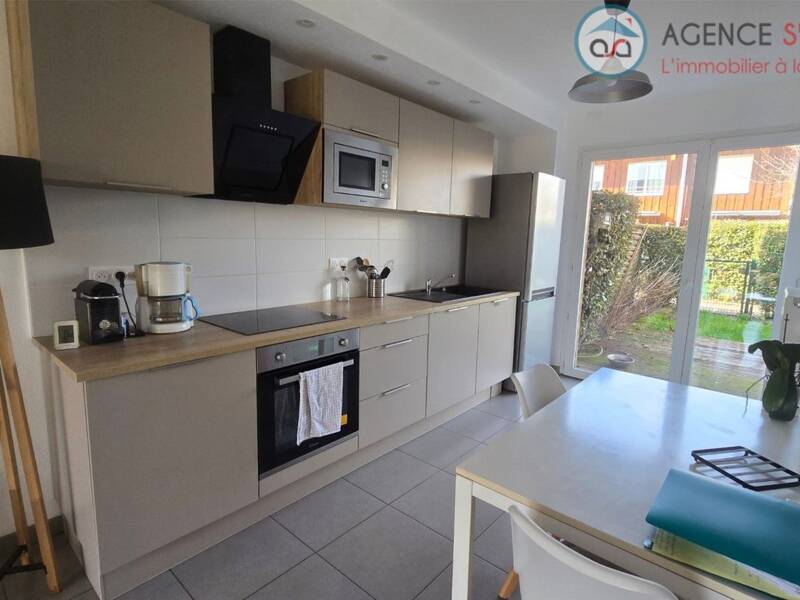 Maison à louer, 70m², SAINT JEAN D'ILLAC