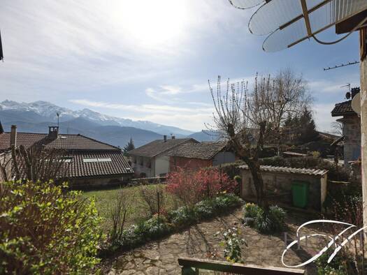 Maison à vendre 299 000 € 7 pièces 5 chambres 140 m² 146 m² de terrain Hameaux Saint-Ismier 38330