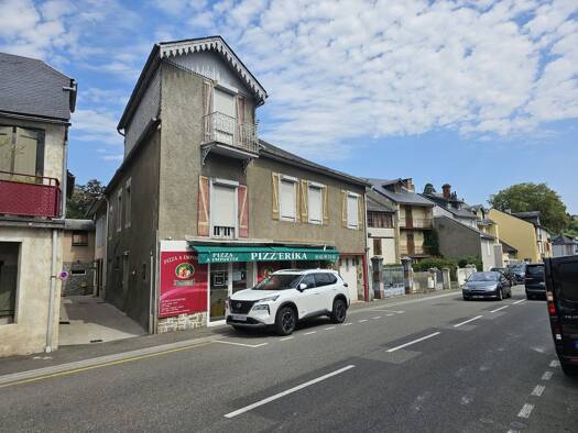 Immeuble à vendre 212 000 € 133 m² Bagnères-de-Bigorre 65200