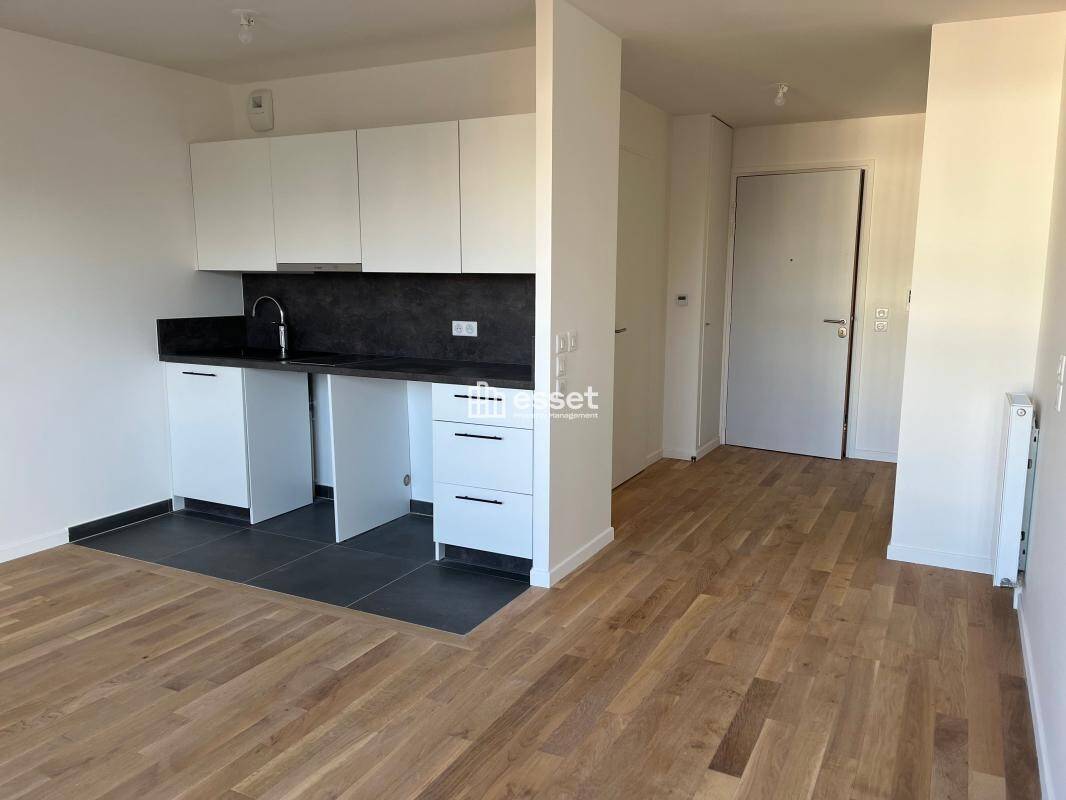 Maison à louer, 29m², COURBEVOIE
