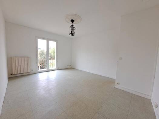 Appartement à louer 1 530 € 4 pièces 3 chambres 84 m² 1er étage Houssais Rezé 44400