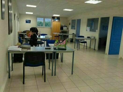 Local commercial à louer 1 195 € 121 m² de surface de vente Colombe 38690