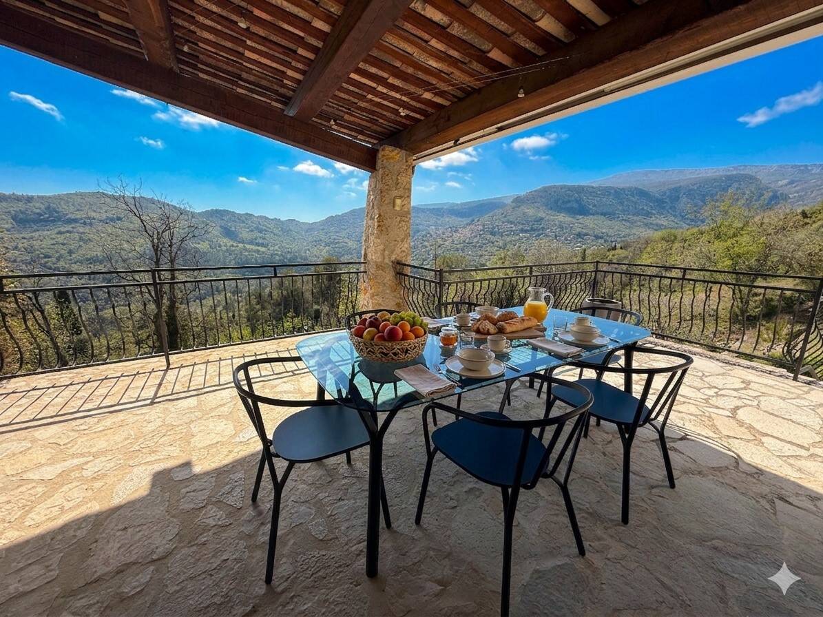 Maison à vendre, 178m², TOURRETTES SUR LOUP