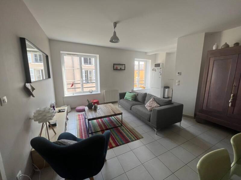 Maison à louer, 59m², SAINT ETIENNE DES OULLIERES