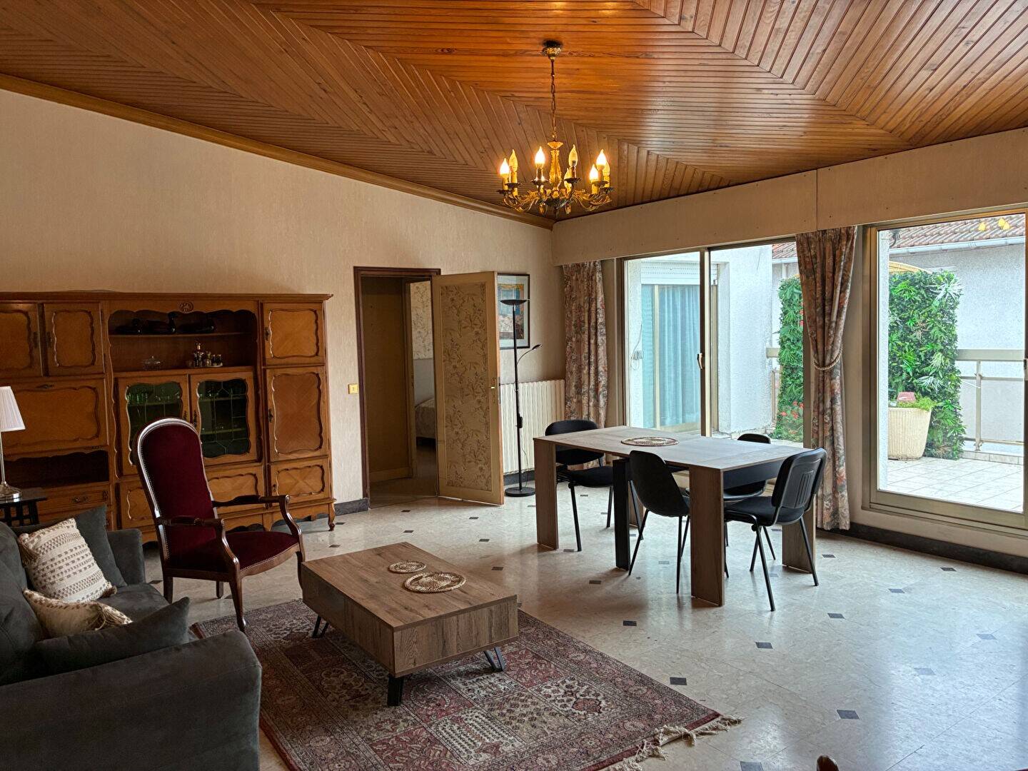 Maison à vendre, 215m², SAINT MAUR DES FOSSES