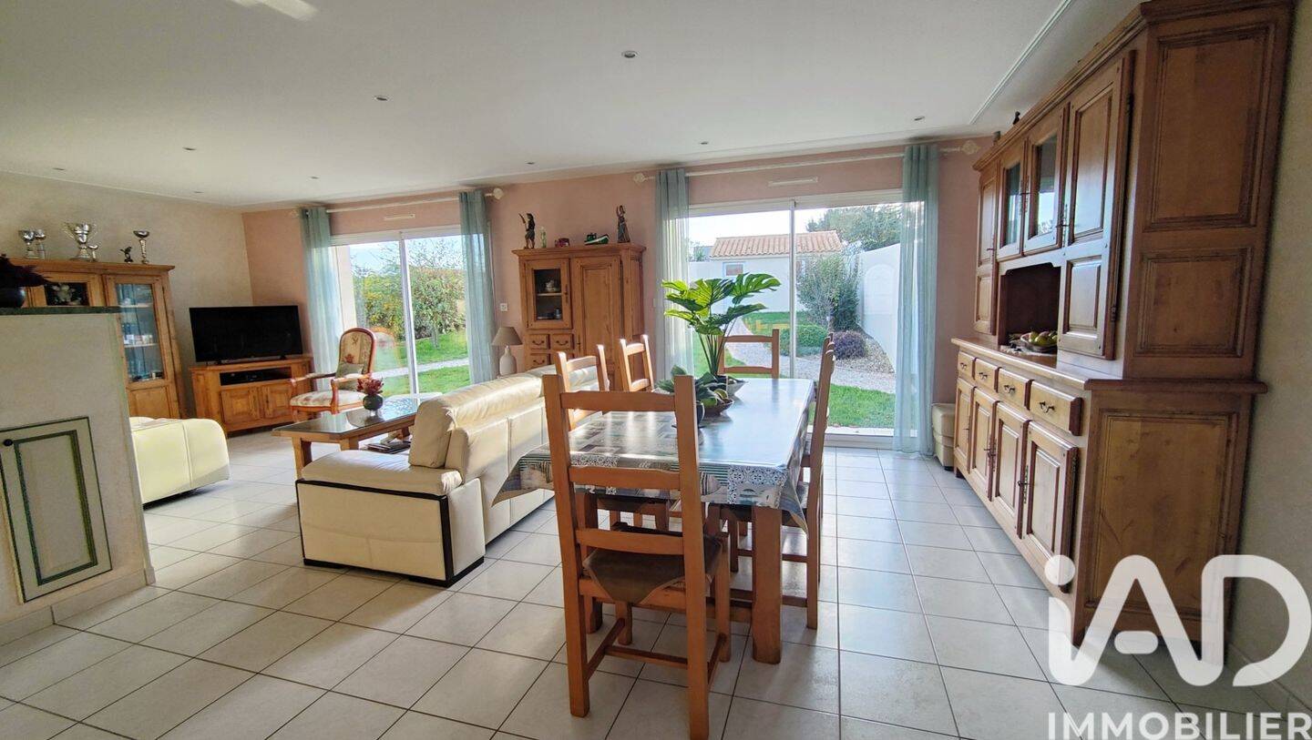 Maison à vendre, 104m², TALMONT SAINT HILAIRE