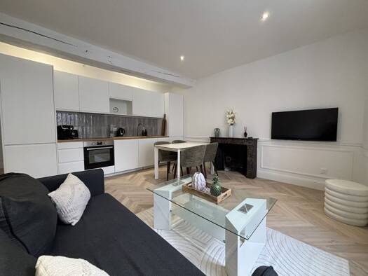 Appartement à vendre 334 400 € 3 pièces 2 chambres 52 m² Étage 1/2 Centre Ville La Rochelle 17000