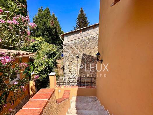 Maison à vendre 330 000 € 3 pièces 2 chambres 59,18 m² Spéracèdes 06530
