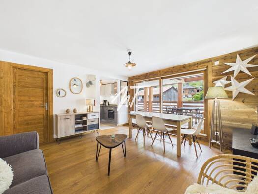 Appartement à vendre 689 000 € 4 pièces 3 chambres 74 m² Étage 3/4 Centre-Village Les Gets 74260