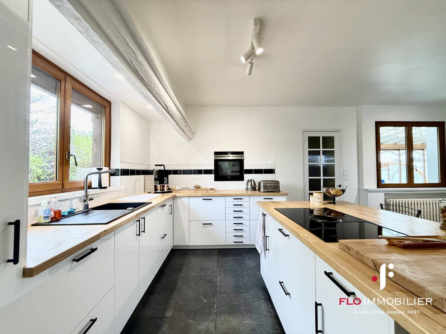 Maison à vendre, 230m², FONTAINE ETOUPEFOUR