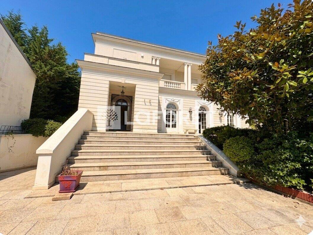 Maison à vendre, 274m², SAINT MAUR DES FOSSES