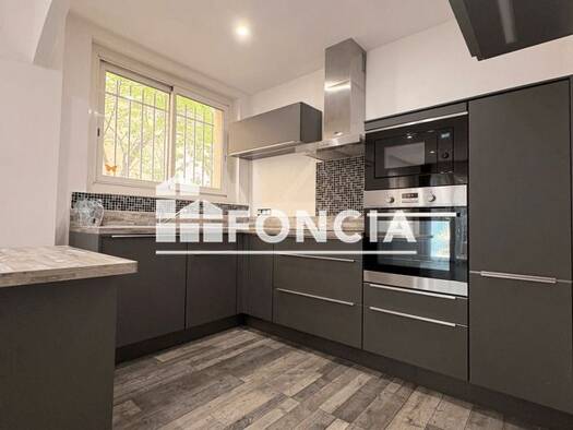 Appartement à louer 750 € 3 pièces 2 chambres 65 m² RDC/3 Amélie-les-Bains-Palalda 66110