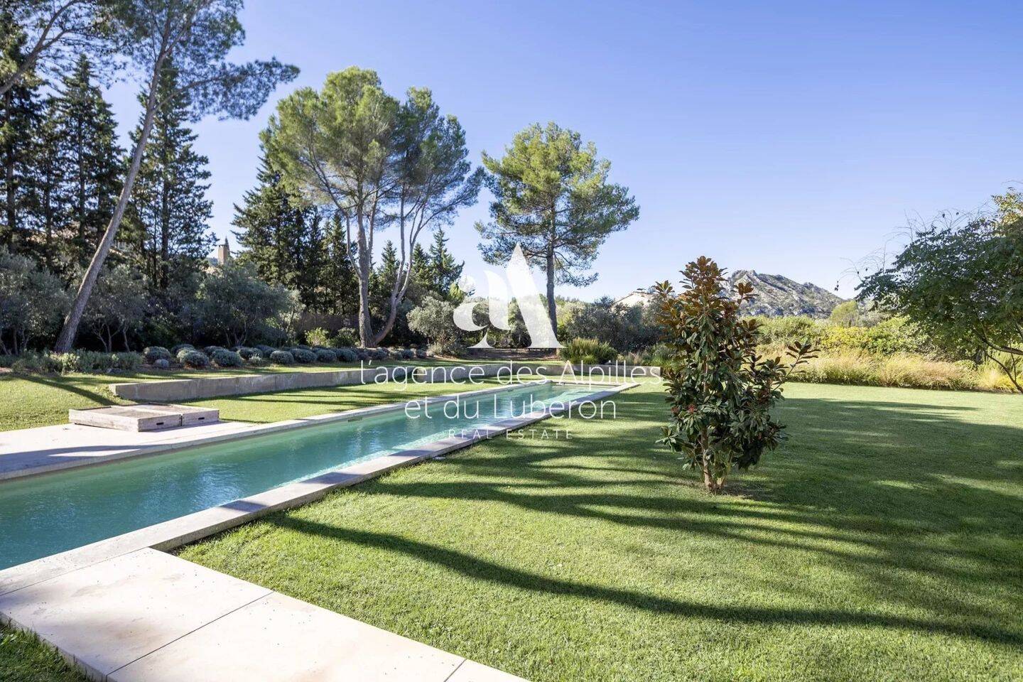 Maison à vendre, 300m², EYGALIERES