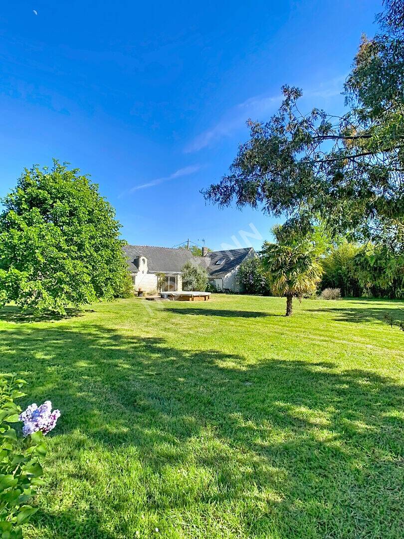 Maison à vendre, 140m², SOULAIRE ET BOURG