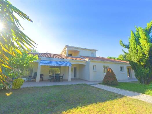 Maison à vendre 520 000 € 6 pièces 3 chambres 154,47 m² 1 592 m² de terrain Saujon 17600