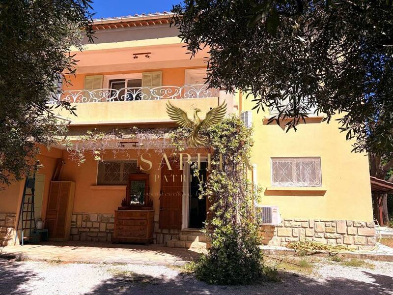 Maison à vendre, 200m², SANARY SUR MER