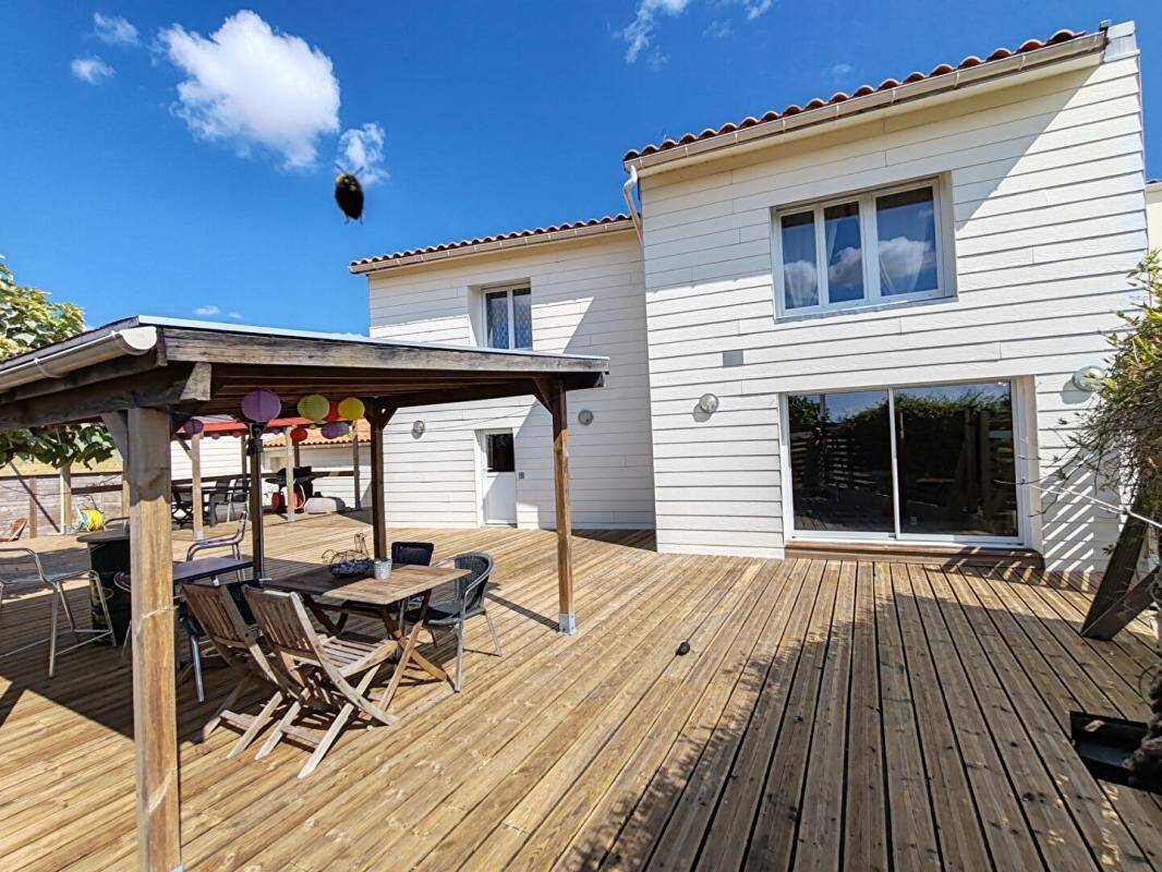 Maison à vendre, 184m², NUAILLE D'AUNIS
