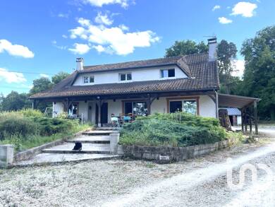 Maison à vendre 230 000 € 9 pièces 4 chambres 226 m² Avreuil 10130