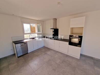 Maison à louer 1 520 € 5 pièces 3 chambres 97 m² Moret Loing et Orvanne 77250